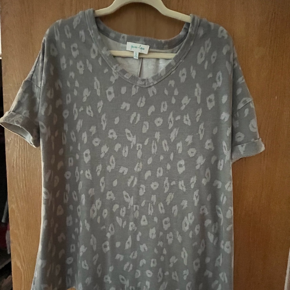 Lounge wear top G&L